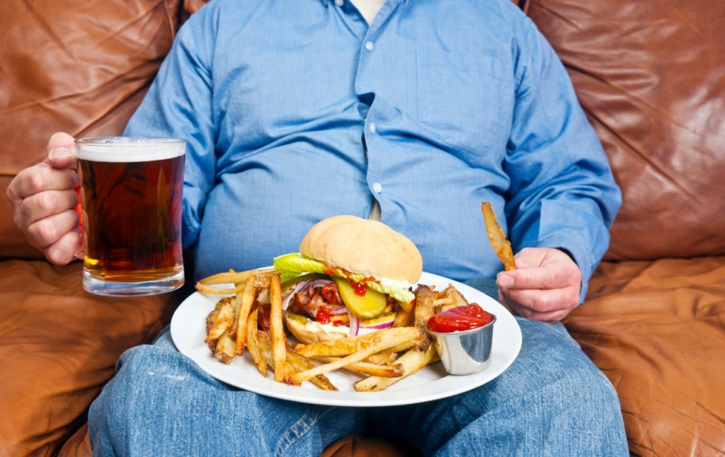 Почему после еды возникает тяжесть в желудке